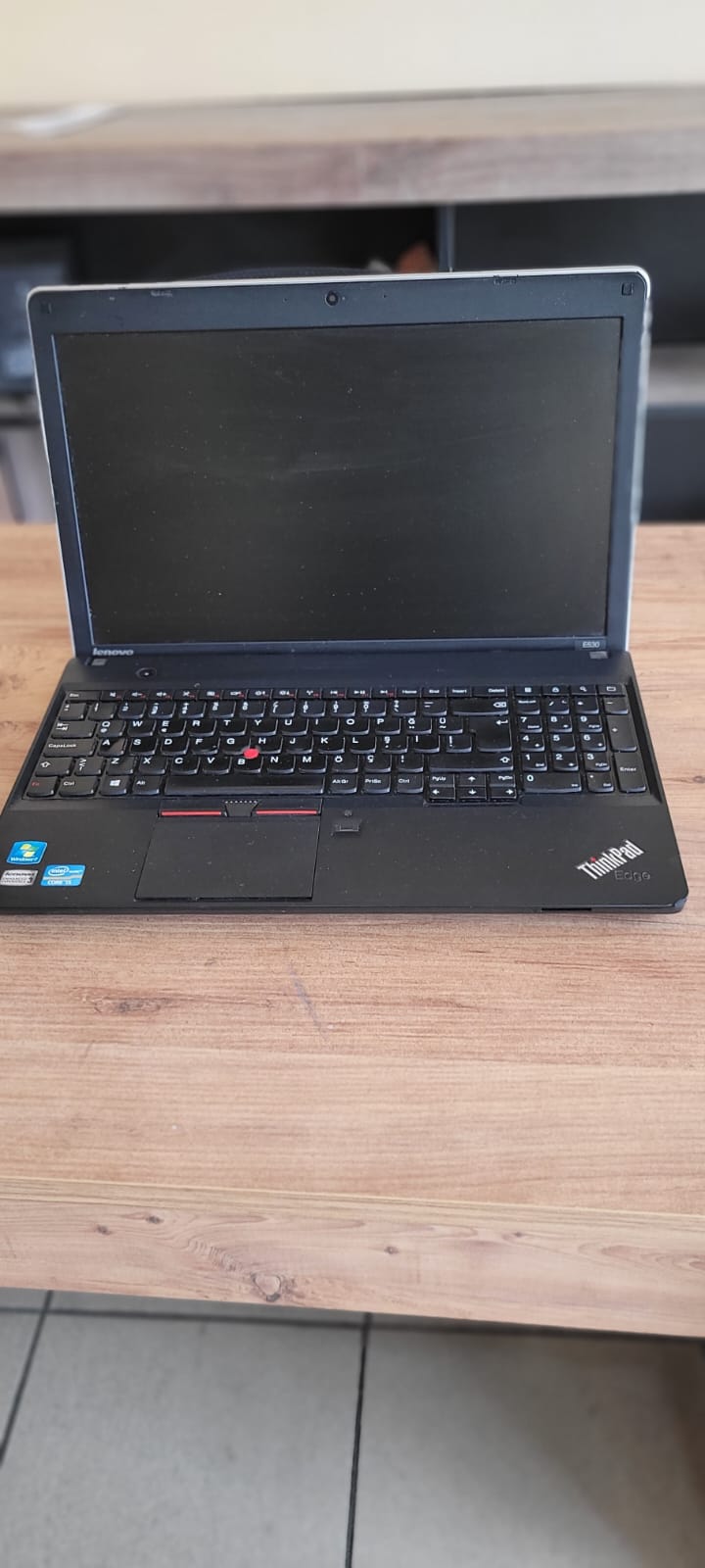 Lenovo ThinkPad E530 İ5-3210M-8GB RAM-240GB SSD-15-6 inch EKRAN